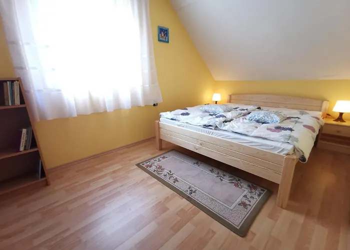 Erika Vendeghaz Centrumban * Balatonkeresztúr